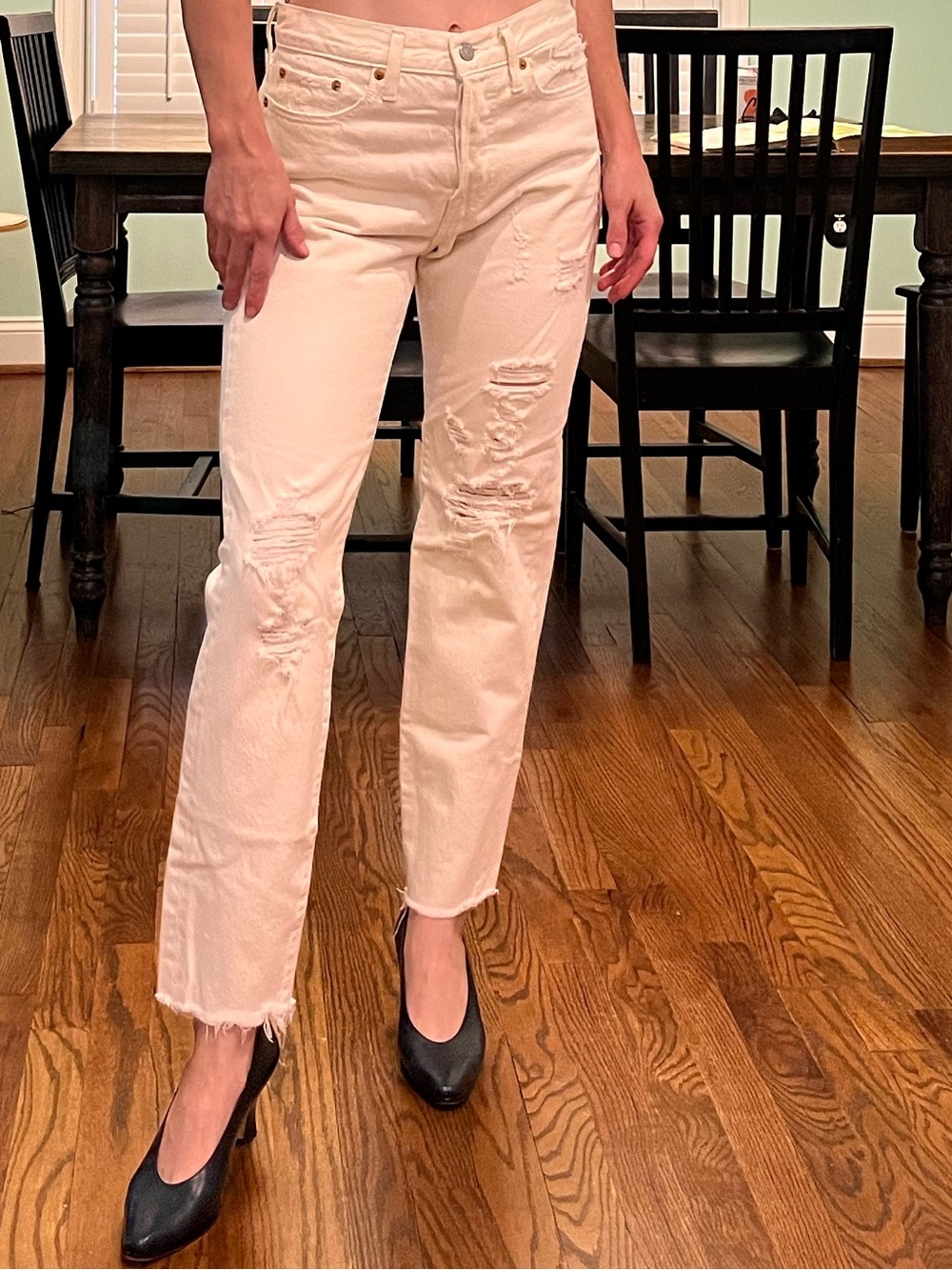 White Levi’s jeans